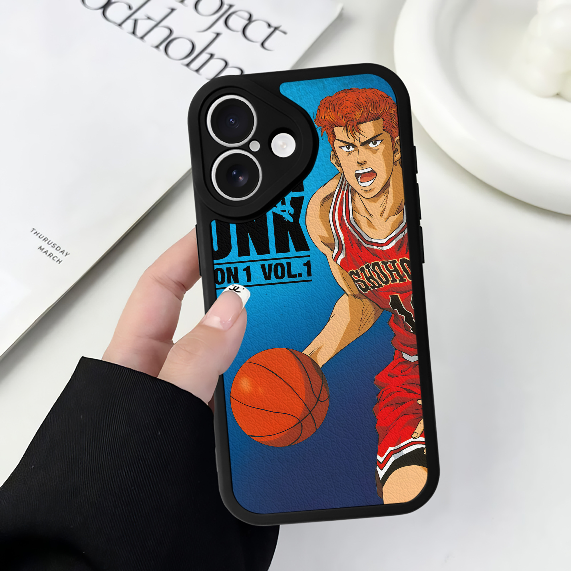 （画像用） SLAM DUNK／スラムダンク 【iPhone 16シリーズ対応】シリコンスマホケース（レザー調） 材質：シリコン